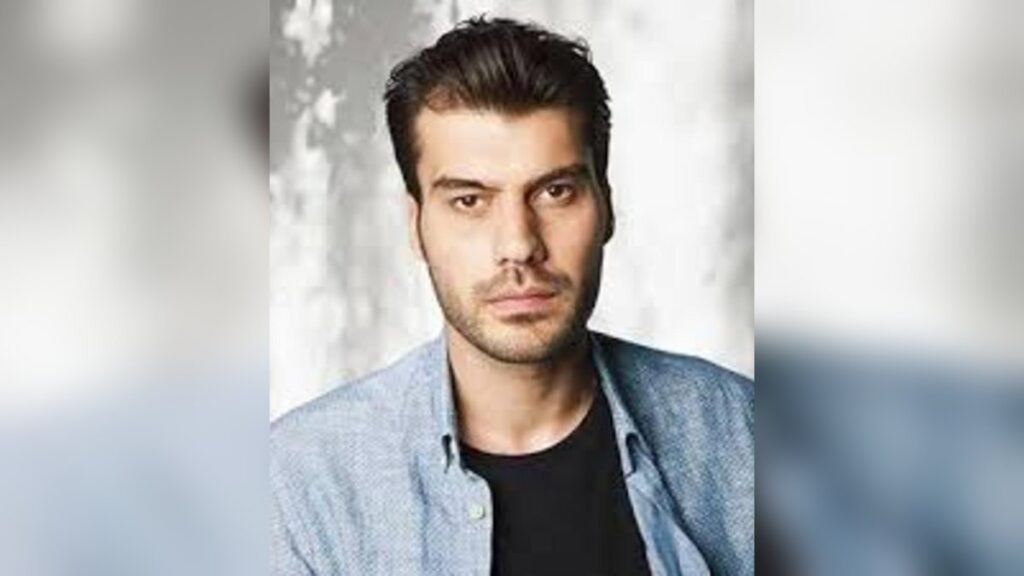 Burcu Biricik, Alican Yücesoy, Özgür Can Çevik ve Serra Arıtürk “İnsanlar” dizisinde 3 Özgür Can Çevik